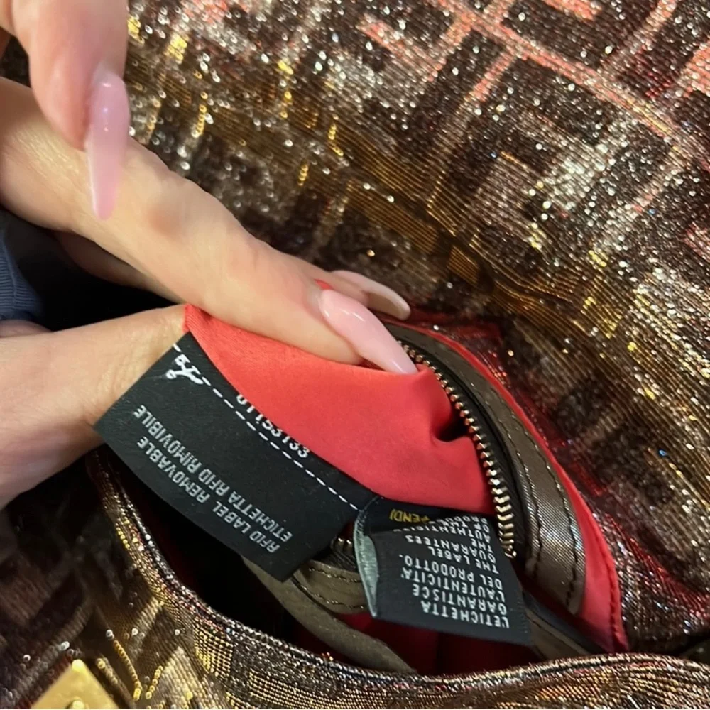 Fendi Metallic Lurex Shimmer Baguette Anniversary Edition - Picture 7 of 8